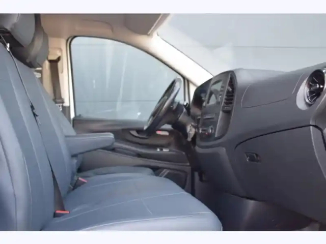 Mercedes Vito 114 cdi 4x4 fourgon compact — photo 4