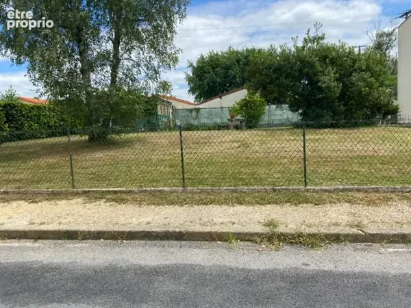 Terrain 350 m²