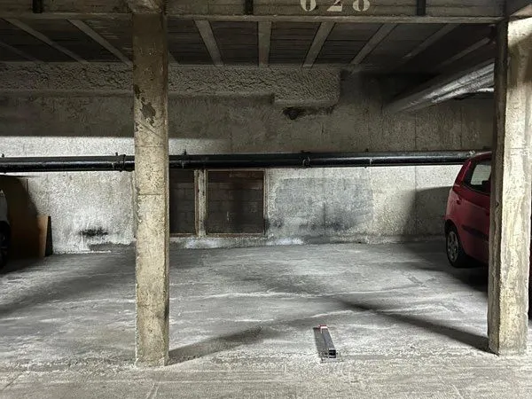 Loue place de parking couverte et sécurisée - Rue Marat (Ivry-sur-Seine)