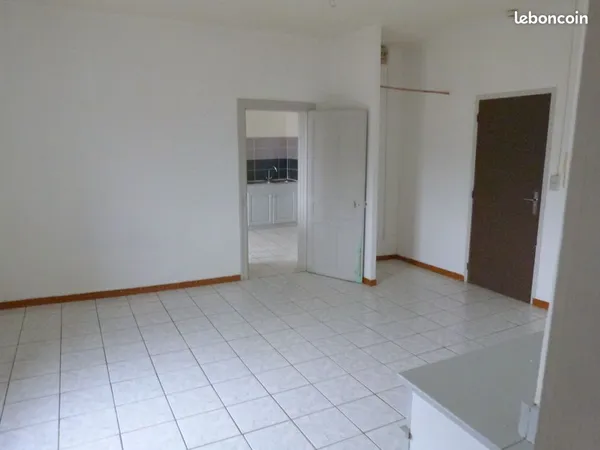 Appartement Location Blaye-les-Mines 2p 57m² 455€