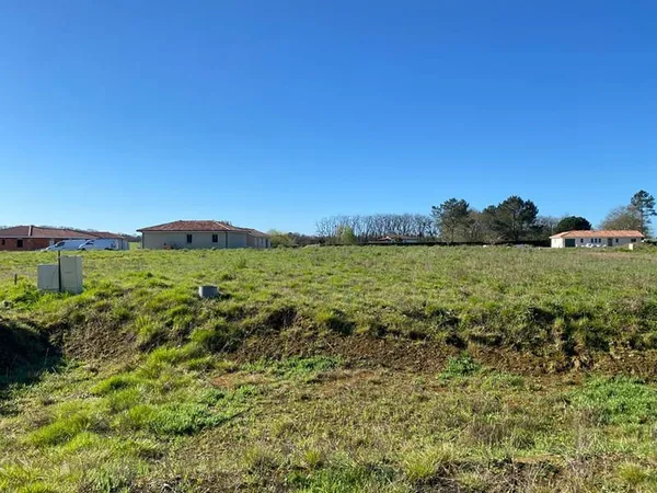 Terrain Carcares Sainte Croix 800 m2