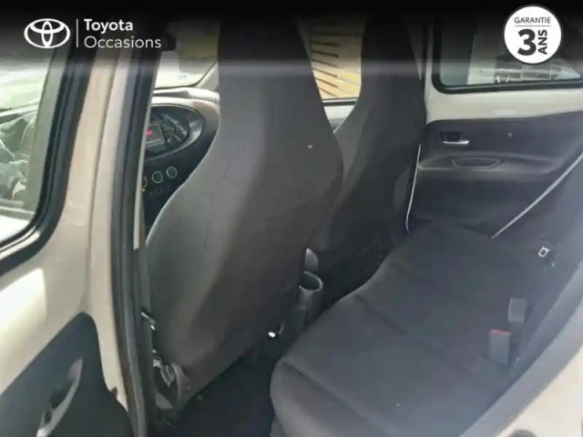Toyota Aygo X 1.0 vvt-i 72ch dynamic — photo 12