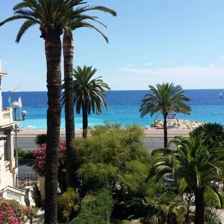 NICE - Rue de France - Quartier MAGNAN - Parking sous-sol