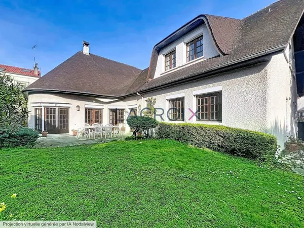 Maison 10 pièces 308 m²