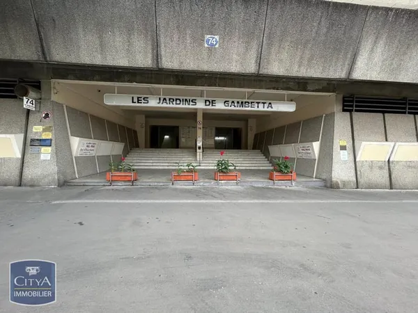 Parking 10 m²