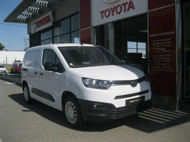 Toyota PROACE CITY Toyota Proace City Medium 100 D-4D Dynamic MC23