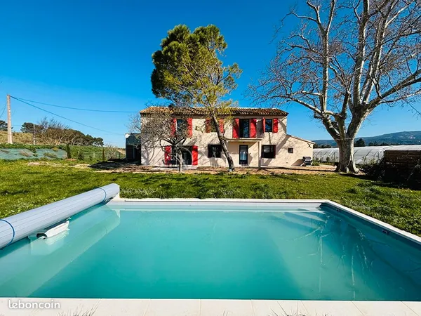 Mas 6 pièces 164 m²