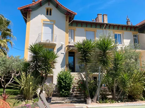 Maison 5 chambres 210 m2
