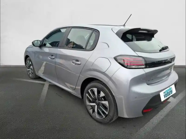 Peugeot 208 hybrid 110 ch e-dcs6 — photo 34