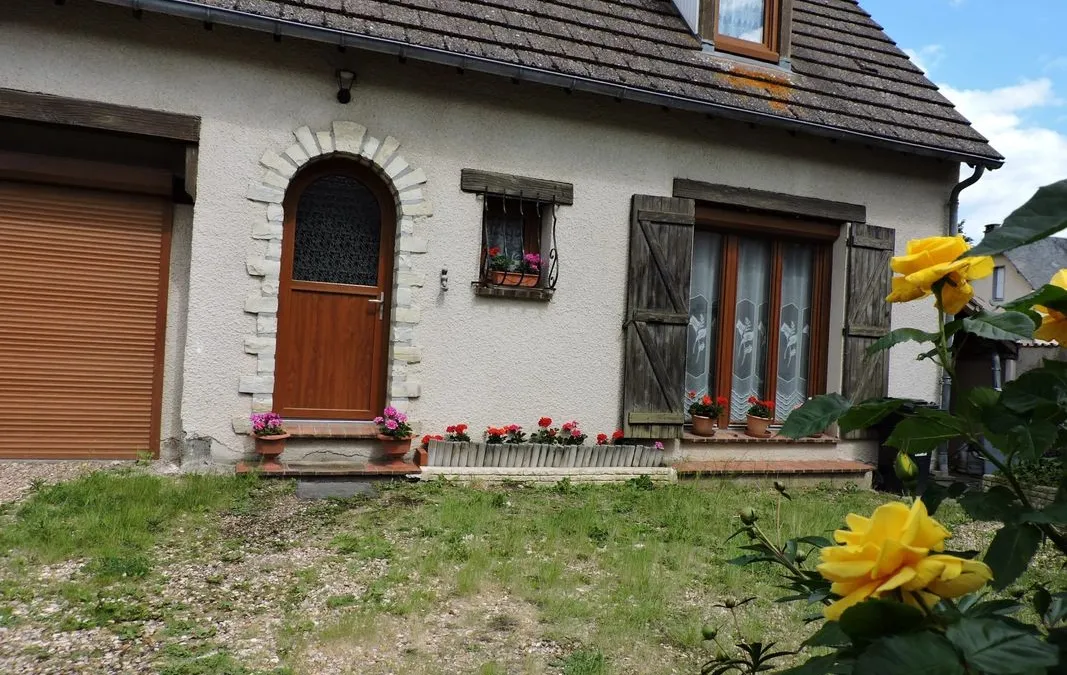 Photo 1