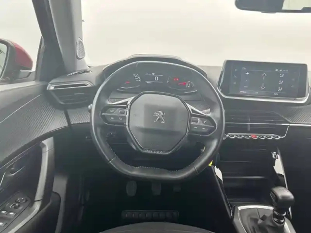 Peugeot 2008 puretech 100 s&amp;s bvm6 — photo 9