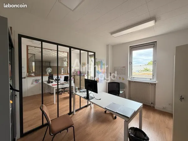 IMMEUBLE 400 m² POITIERS