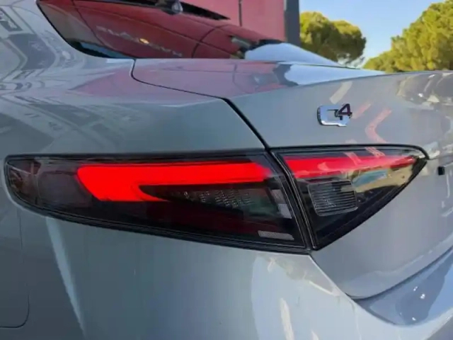 Alfa Romeo Giulia 2.2 diesel 210ch veloce q4 at8 — photo 10