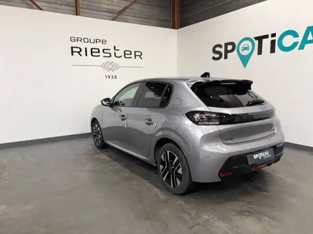 Peugeot 208 hybrid 110 e-dcs6 — photo 23