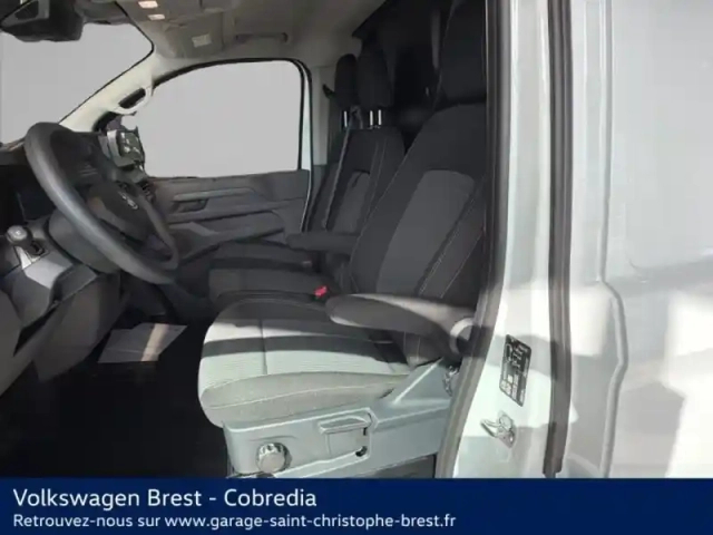 Volkswagen Transporter fg van l1 2.0 tdi 150ch business bva8 — photo 11