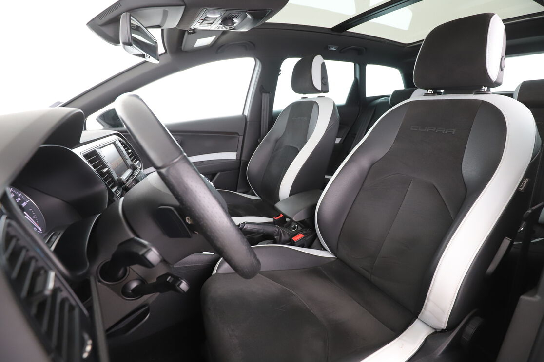 Seat Leon ST 2.0 TSI Cupra DSG6 — photo 9