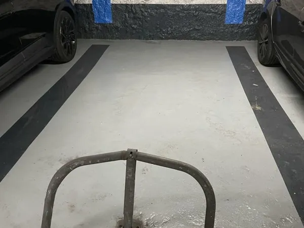 parking Paris 75012