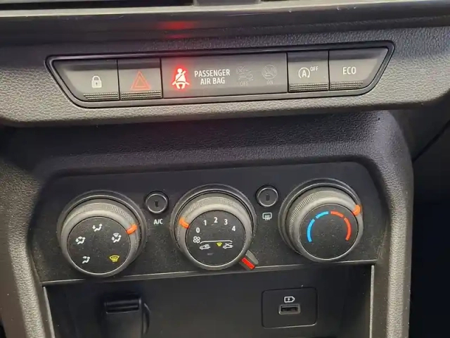 Dacia Sandero tce 90 - 22b — photo 40