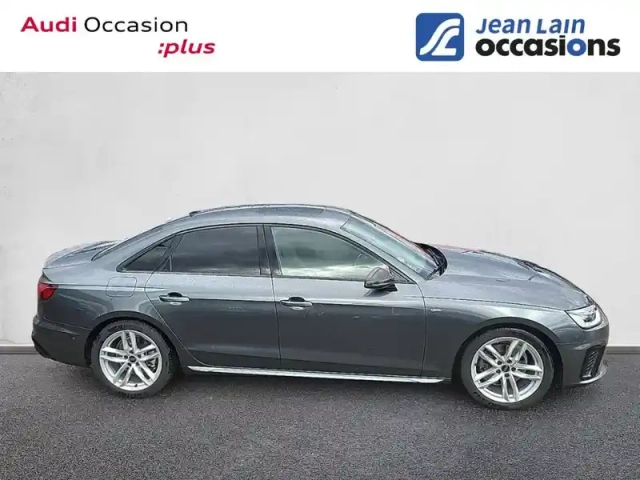 Audi A4 35 tfsi 150 s tronic 7 — photo 4