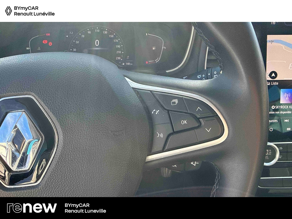 Renault Megane IV Berline Blue dCi 115 — photo 17