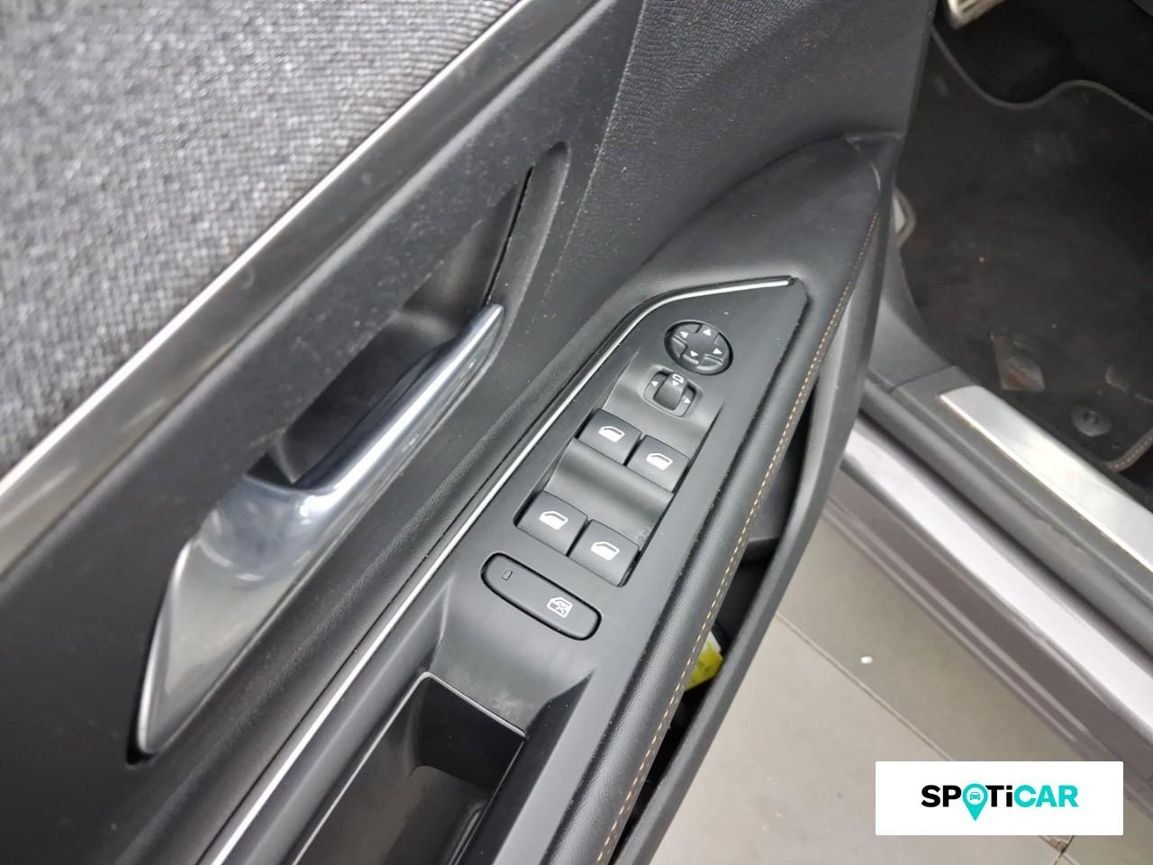 Peugeot 3008 hybrid 225ch roadtrip e-eat8 — photo 19