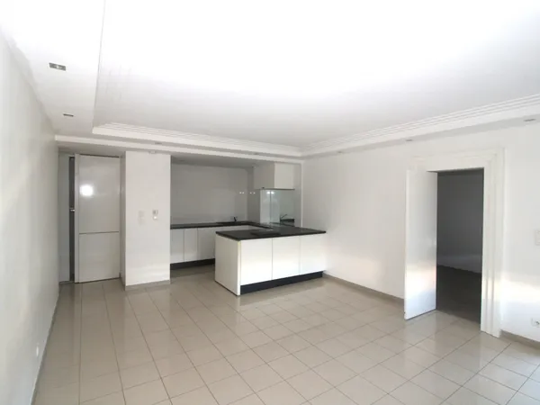 T2 avec cave parking et loggia