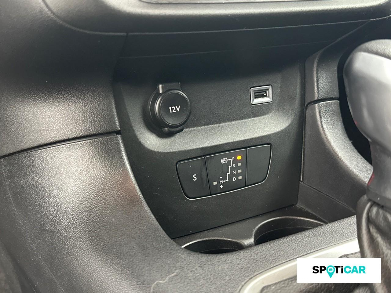 Citroën C3 1.2 puretech 110ch s&s shine eat6 — photo 17