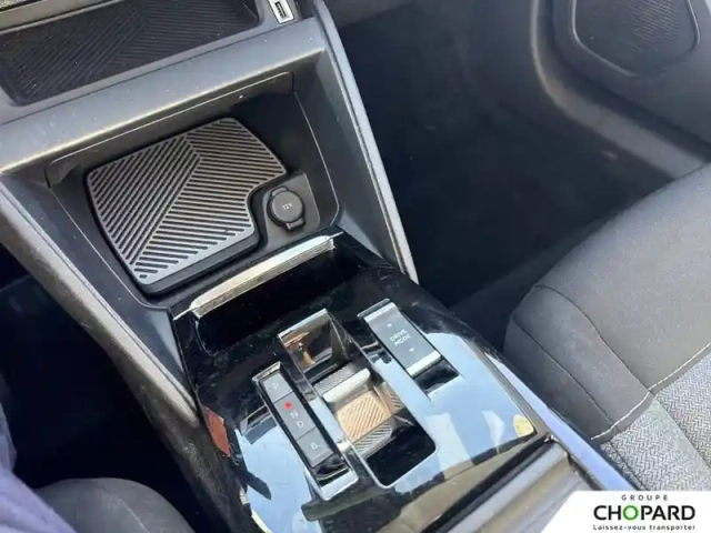 Citroën C4 e- 136 ch automatique — photo 18