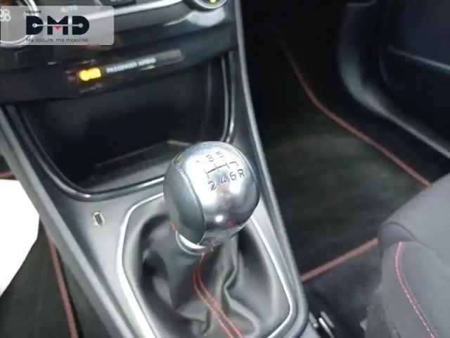 Ford Puma 1.0 flexifuel 125ch s&amp;s mhev st-line — photo 9