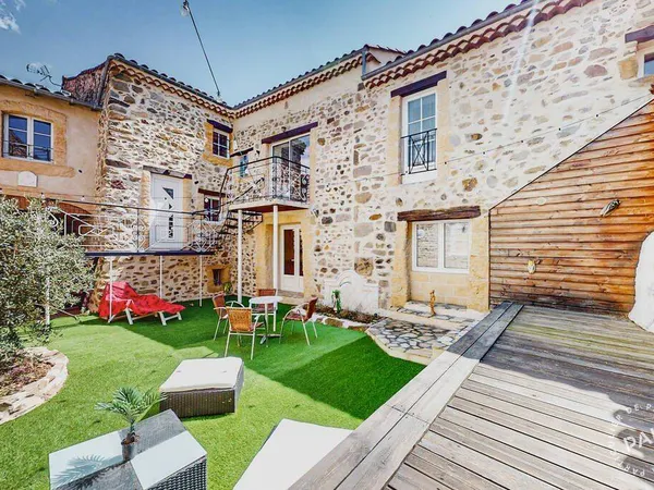 Maison 7 pièces 170 m²