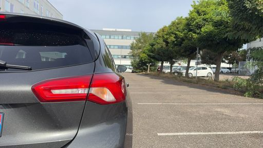 Ford Focus 1.0 EcoBoost 125 - ST Line – 2019 – 96540 km – Essence – Boîte Manuelle — photo 4