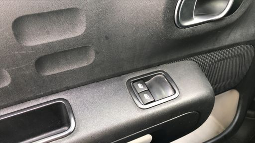 Citroen C3 1.2 PureTech 82 - Graphic – 2019 – 79467 km – Essence – Boîte Manuelle — photo 9
