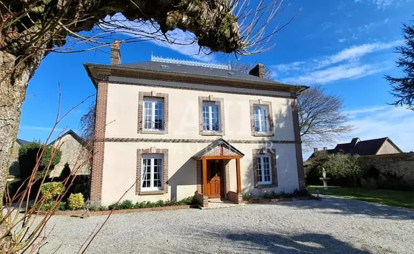 Maison bourgeoise à 15kms de SEES