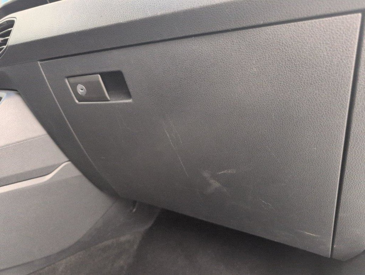 Volkswagen Caddy Fourgon — photo 20