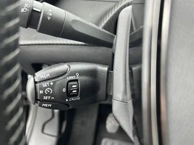 Peugeot 2008 puretech 100 s&amp;s bvm6 — photo 49