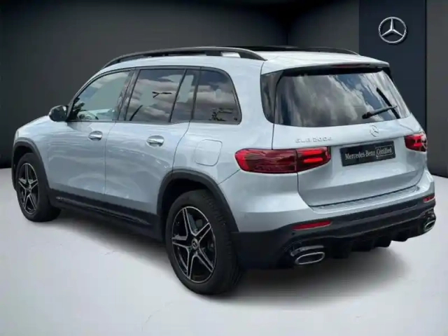 Mercedes Glb 200 d amg line — photo 23