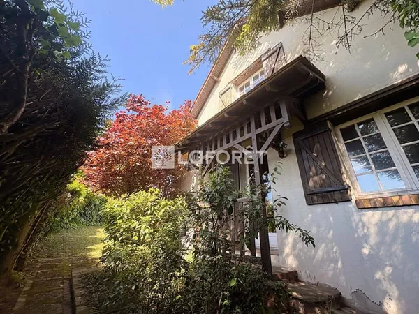 Maison 7 pièces 180 m²