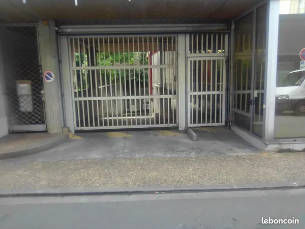 Box de stockage sécurisé - idéal 2 roues