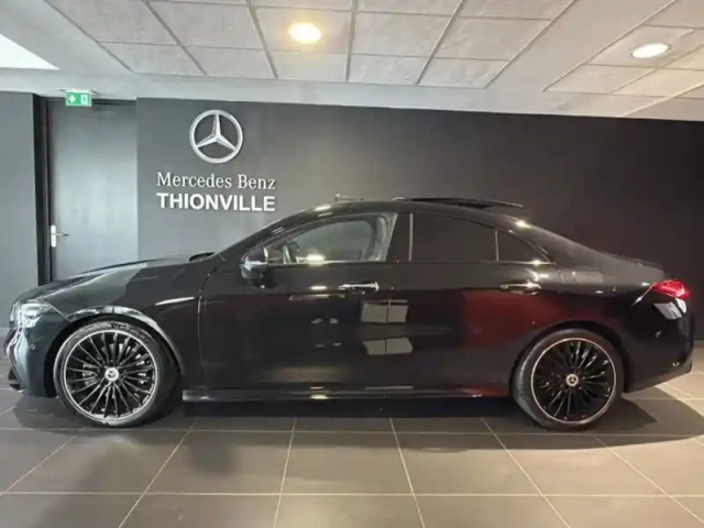 Mercedes Cla 200 d coupé amg line — photo 2