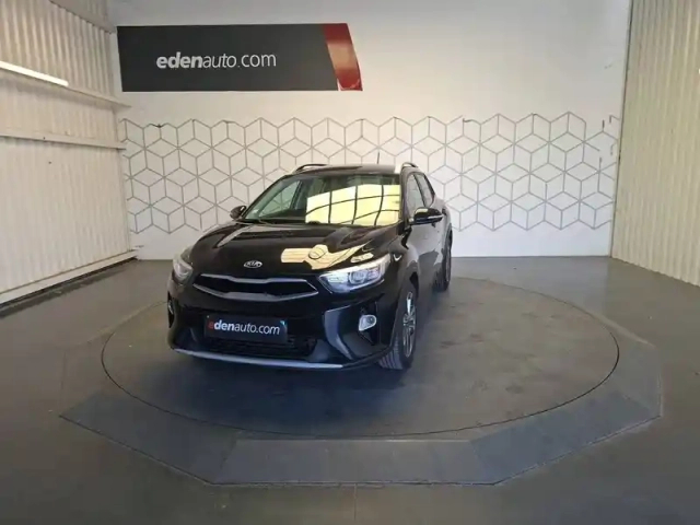 Kia Stonic 1.6 crdi 110 ch — photo 1