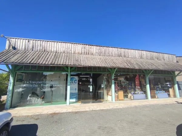 Local commercial 138 m²