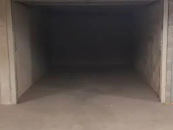 Garage/ Box sécurisé