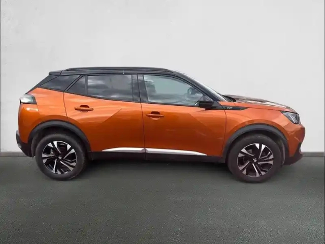 Peugeot 2008 puretech 130 s&amp;s eat8 — photo 4