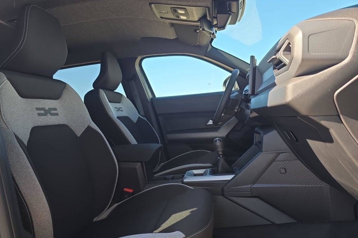 Dacia Duster — photo 9