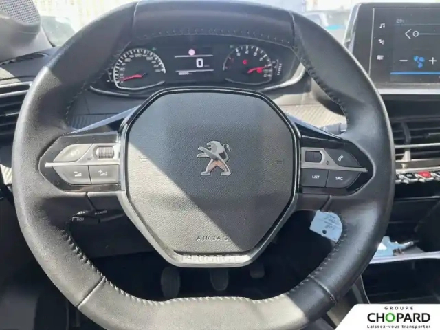 Peugeot 208 puretech 100 s&amp;s bvm6 — photo 13
