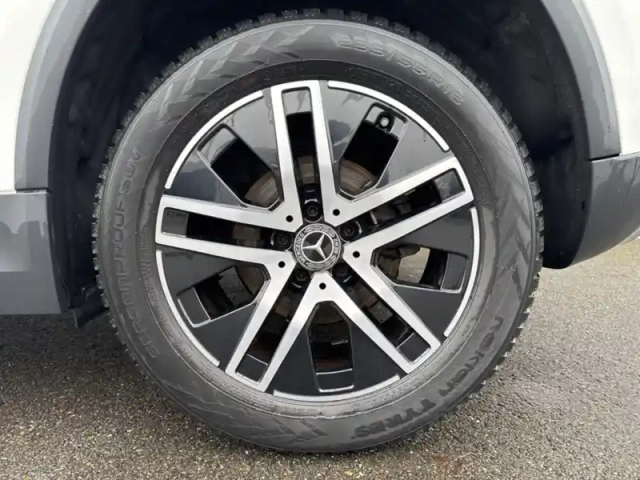 Mercedes Gla 200 progressive line — photo 9
