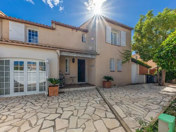 Maison 5 pièces 150 m²