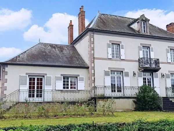 Maison 6 pièces 228 m²