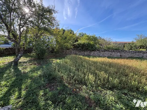 Terrain 375 m²