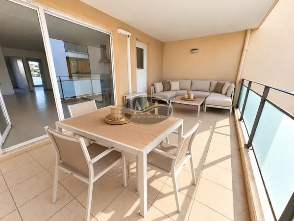 Appartement T3, avec terrasse et garage / proche du centre-v